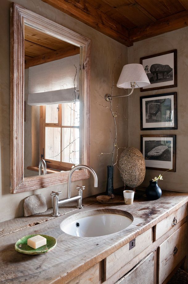 Beautiful Rustic Bathroom Design