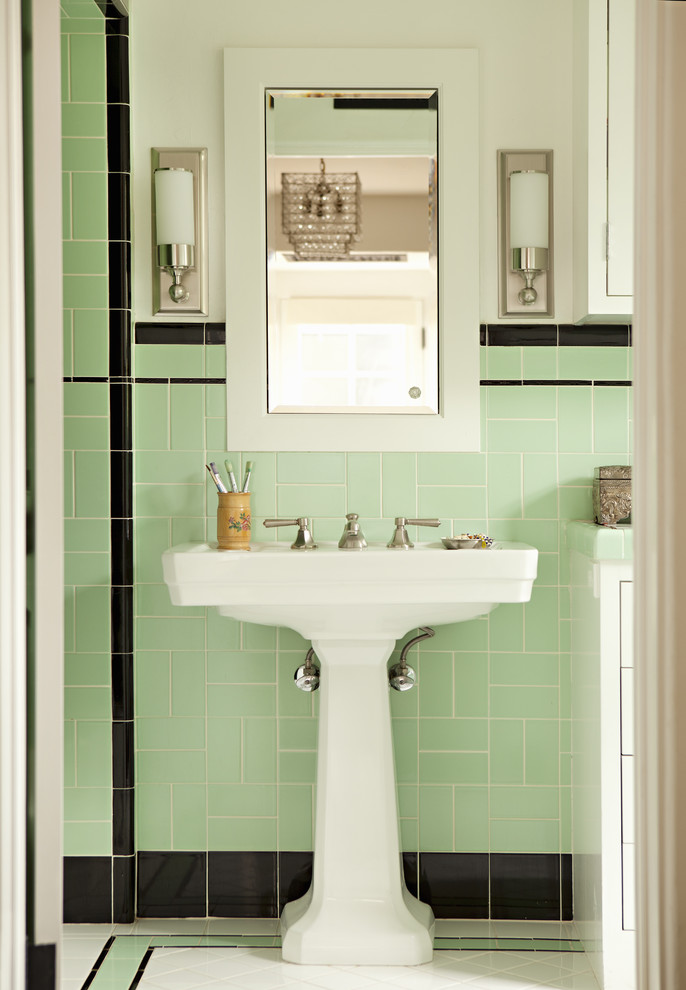 Bright Victorian Bathroom Design