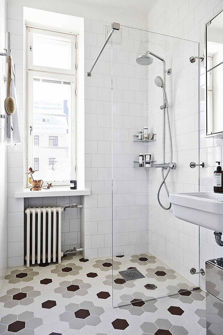 Scandinavian bathroom design with hexagonal floor tiles