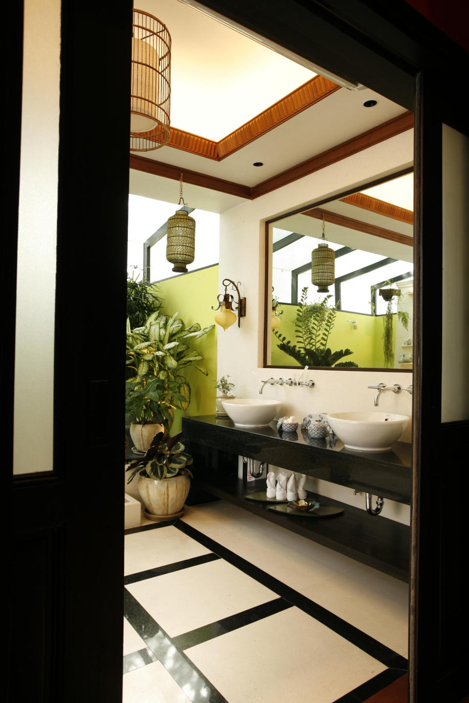 Tropical Master Bathroom Design