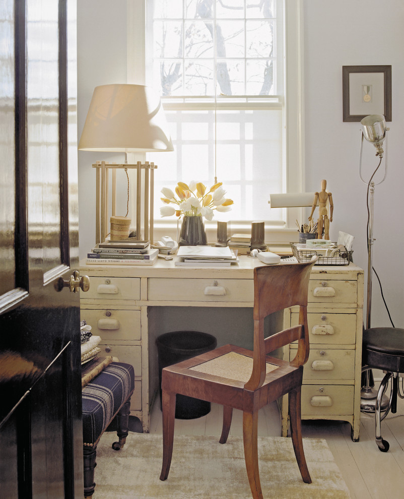 Appealing Traditional Home Office Design