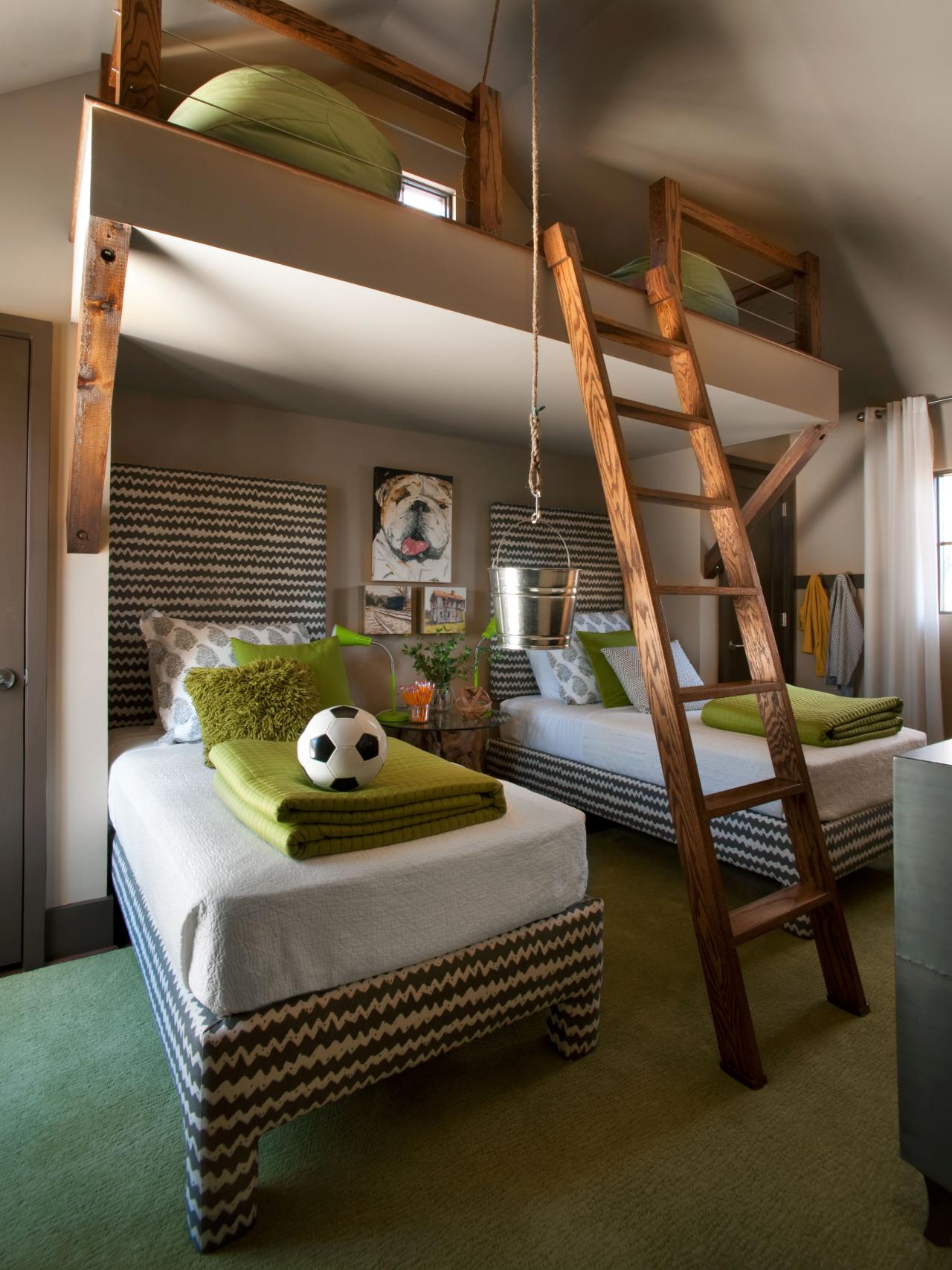Beach Style Kids Room Design With Bunk Beds
