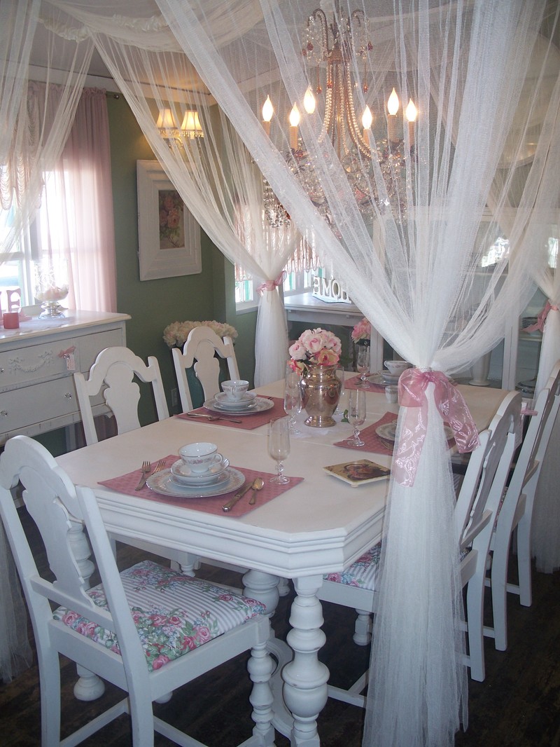 Beautiful Shabby-Chic Style Dining Room Design 2016