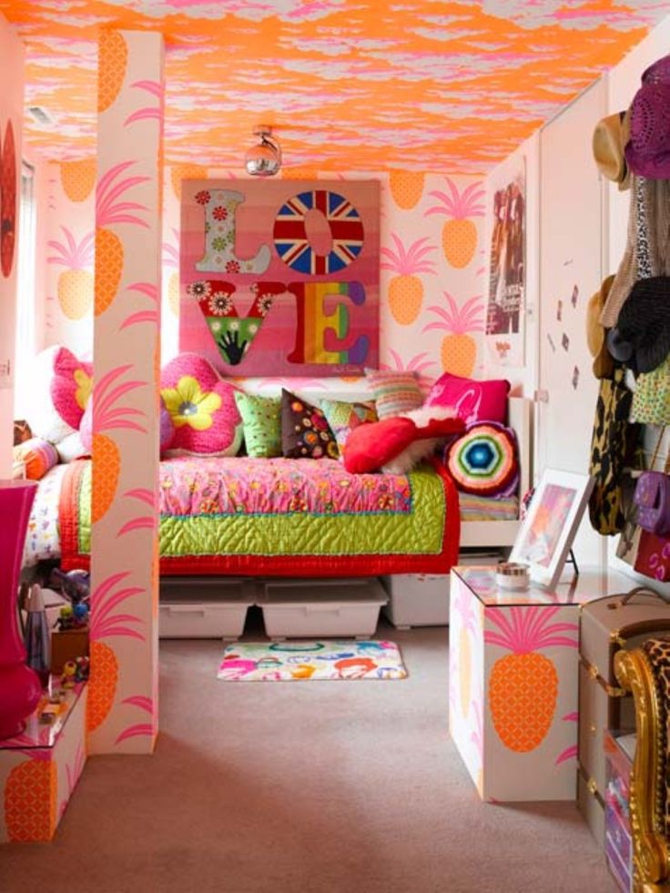 Cool Tropical Girl Bedroom Design