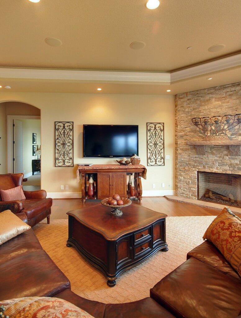 Cozy Southwestern Living Room Design
