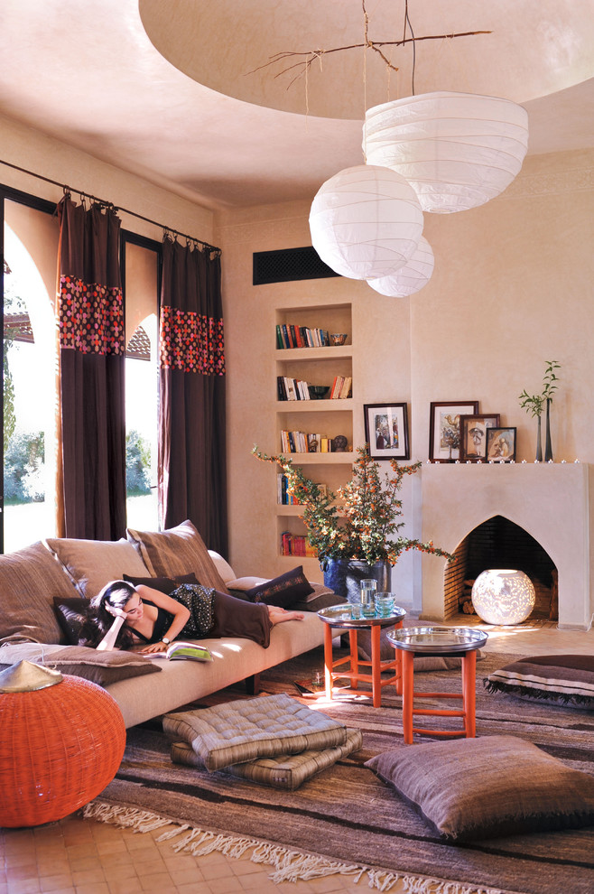 Dazzling Mediterranean Living Room Design