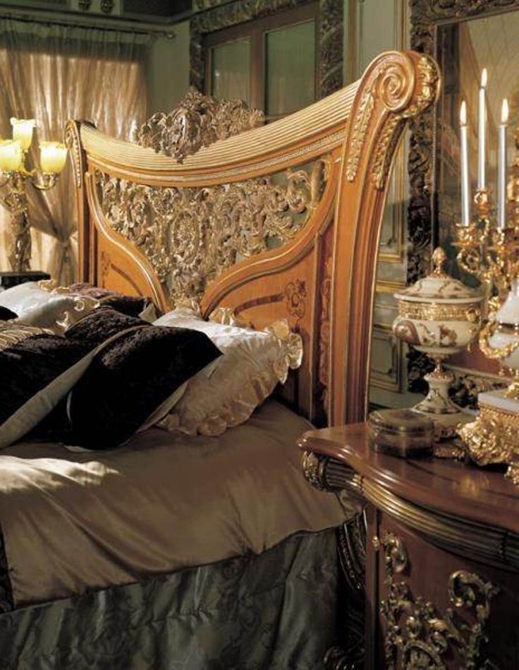  Victorian Era Bedroom 