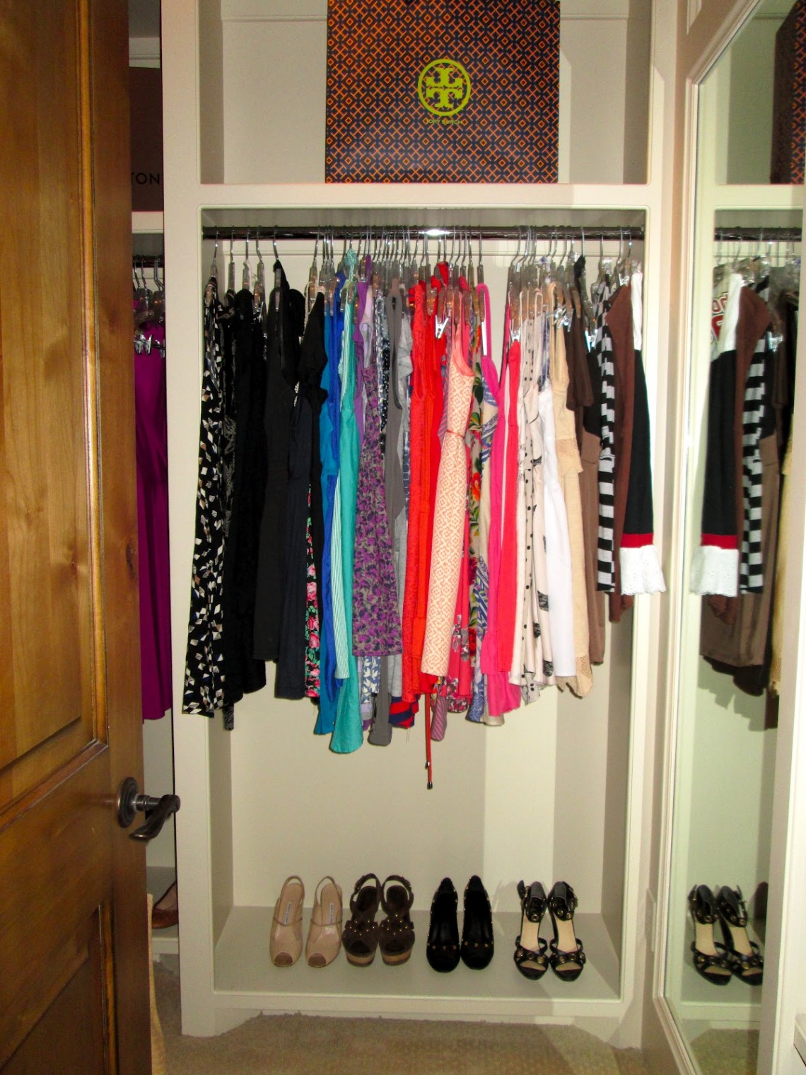 Feature Shabby-Chic Style Closet Design