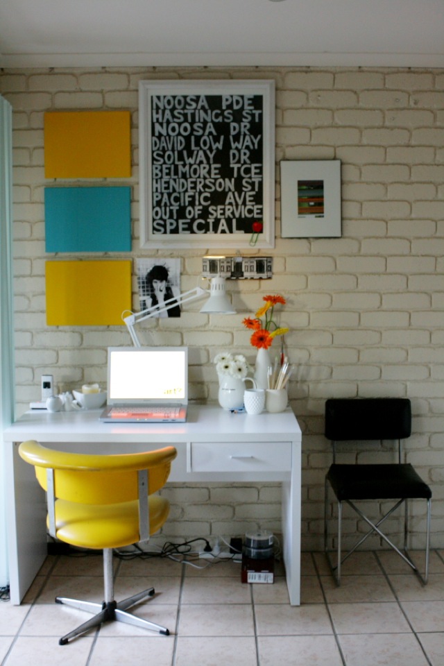 Minimal Modern Home Office Design
