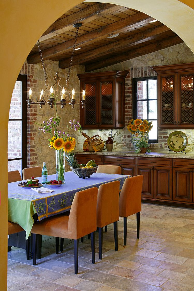 Natural Mediterranean Dining Room Design