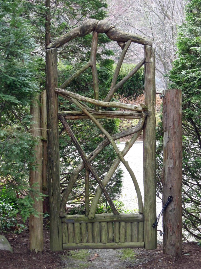 Rustic Outdoor Wood Garden Gates Design