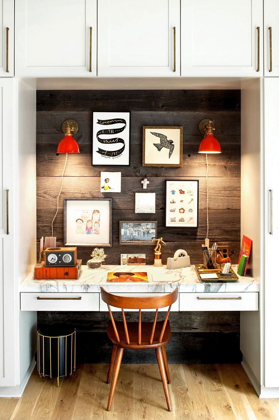 Simple and elegant Midcentury Home Office Design