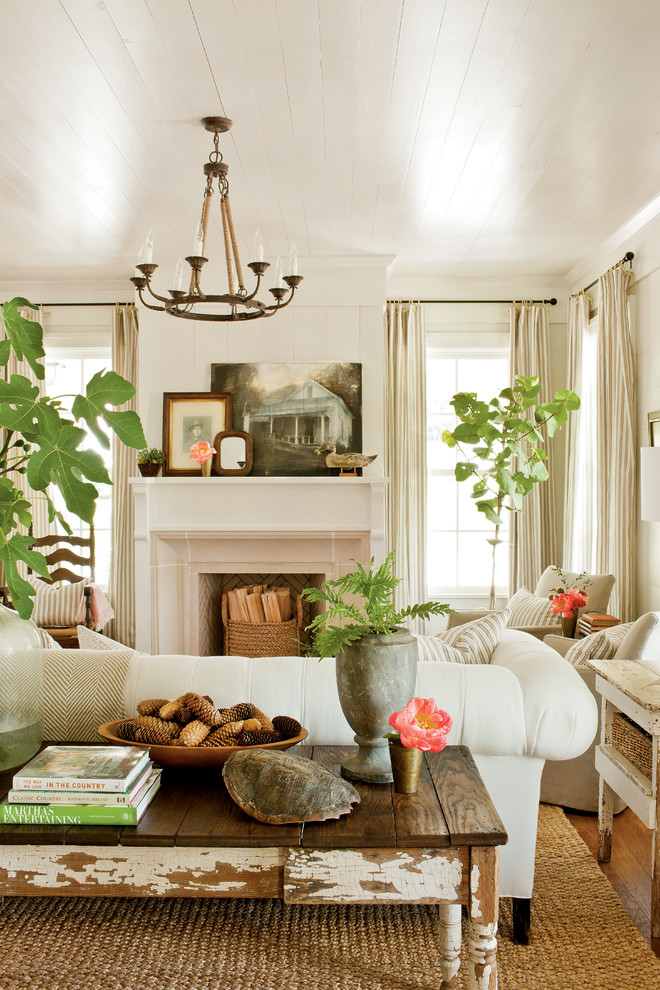 Southern Farmhouse Living Room