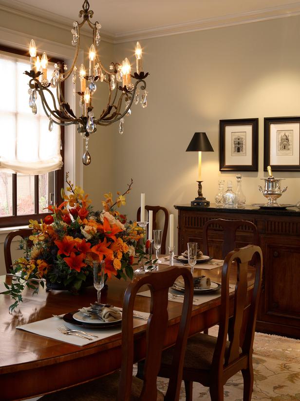 Traditional Dining Room Wall Colors