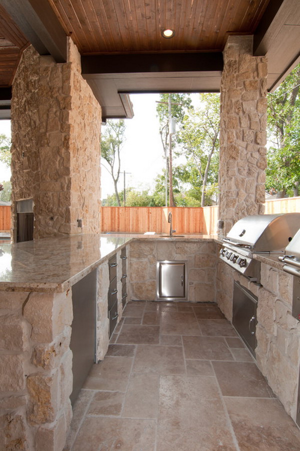 Traditional Outdoor Patio Kitchen Design