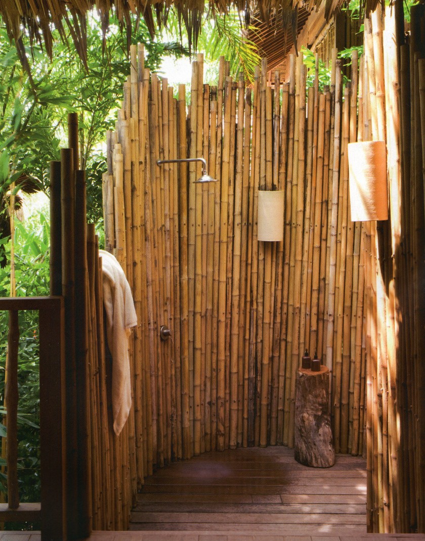 Traditional Outdoor Shower Design