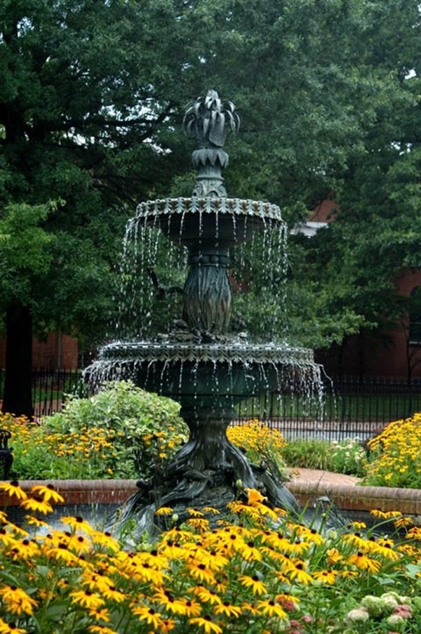 Victorian Outdoor Garden Fountain Design Ideas