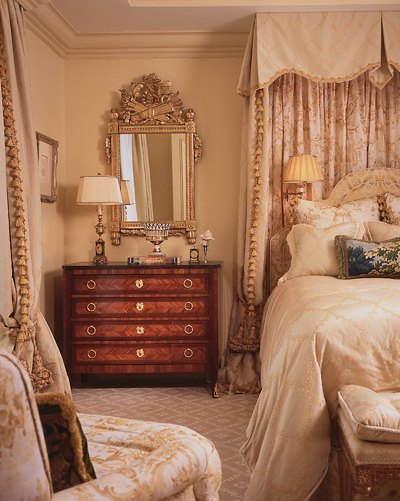 Victorian Traditional Bedroom Design