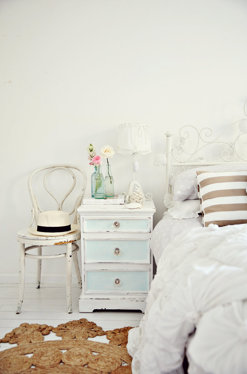 Vintage Shabby Chic Beach Style Bedroom