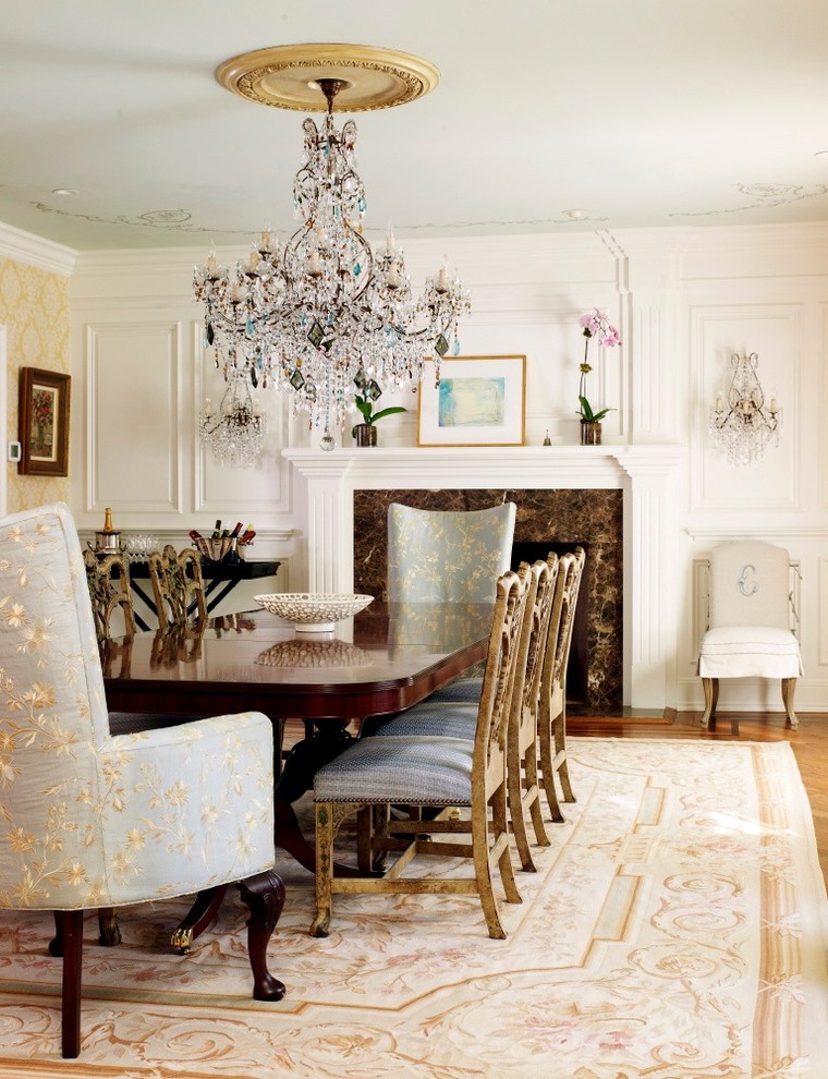 Wingback Victorian Dining Room Design