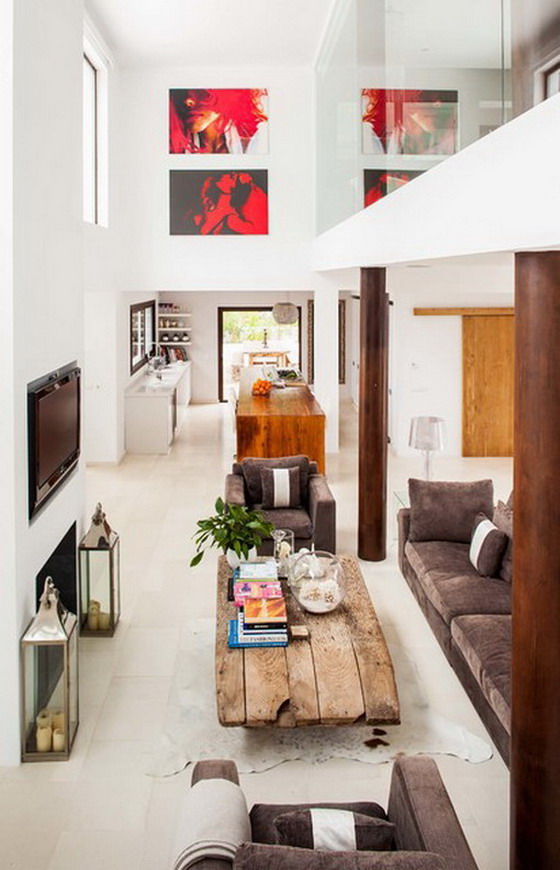Wood Classic Transitional Living Room Design