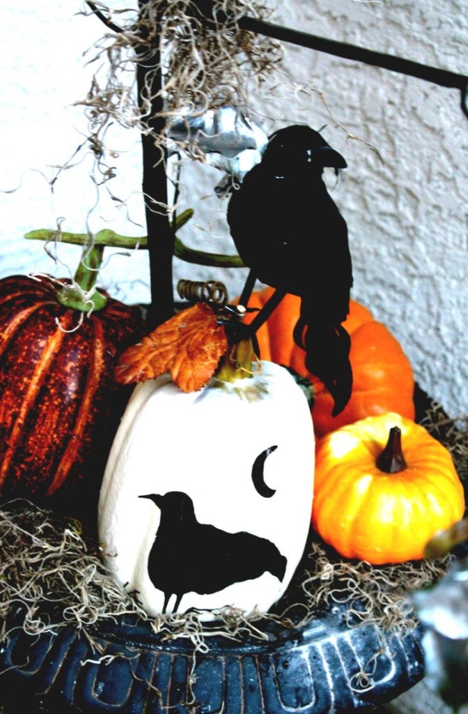 Black And White Elegant Halloween Decorations