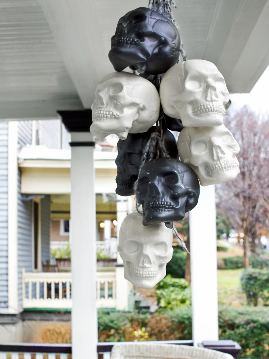 Black And White Inexpensive Halloween Decorations