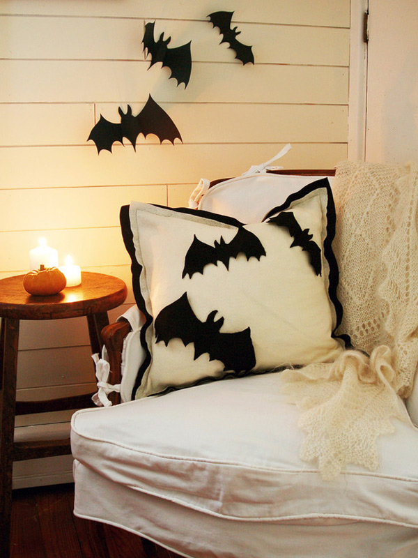 Classy Halloween Pillow Decorations