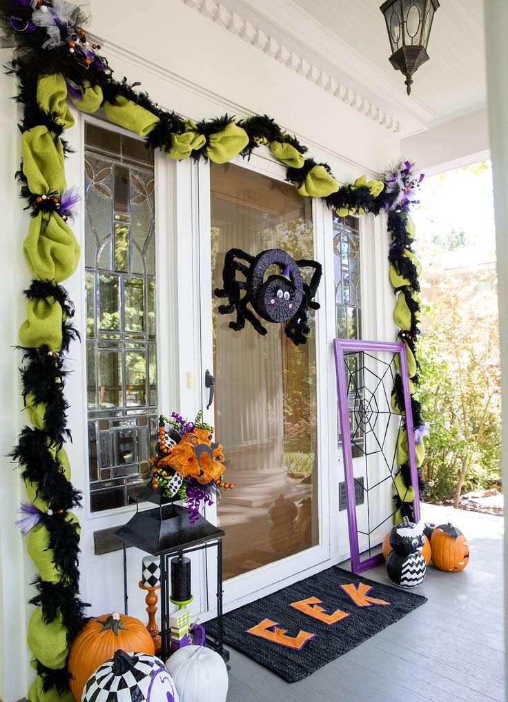 Cool Front Door Halloween Decoration Ideas