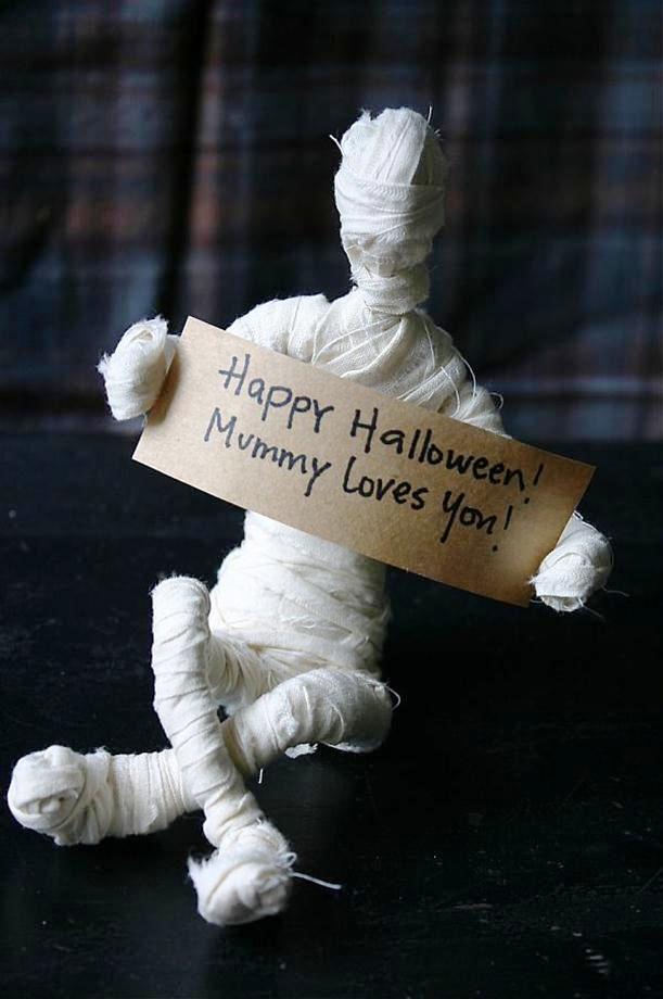 Creative Mummy Halloween Decorations