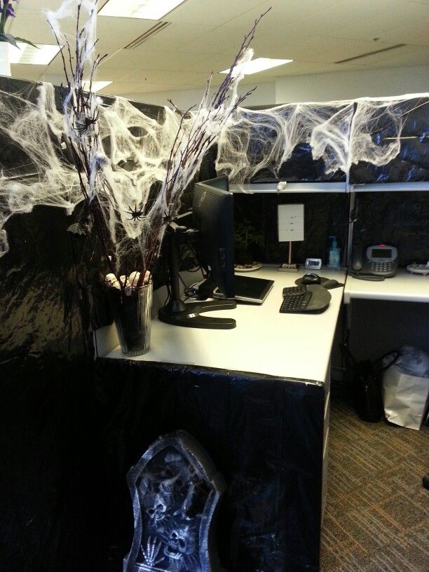 Cubicle Office Halloween Decorations
