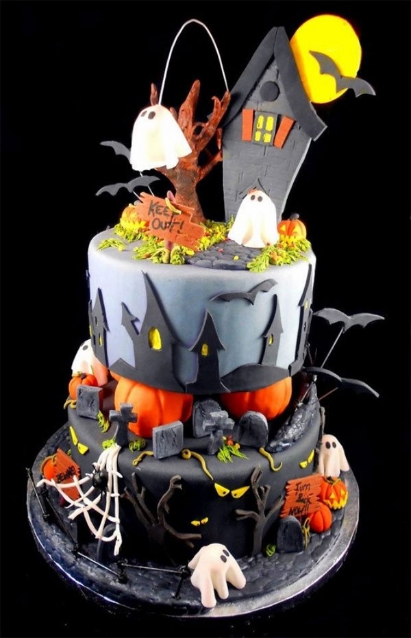 Cute Halloween cake decorations