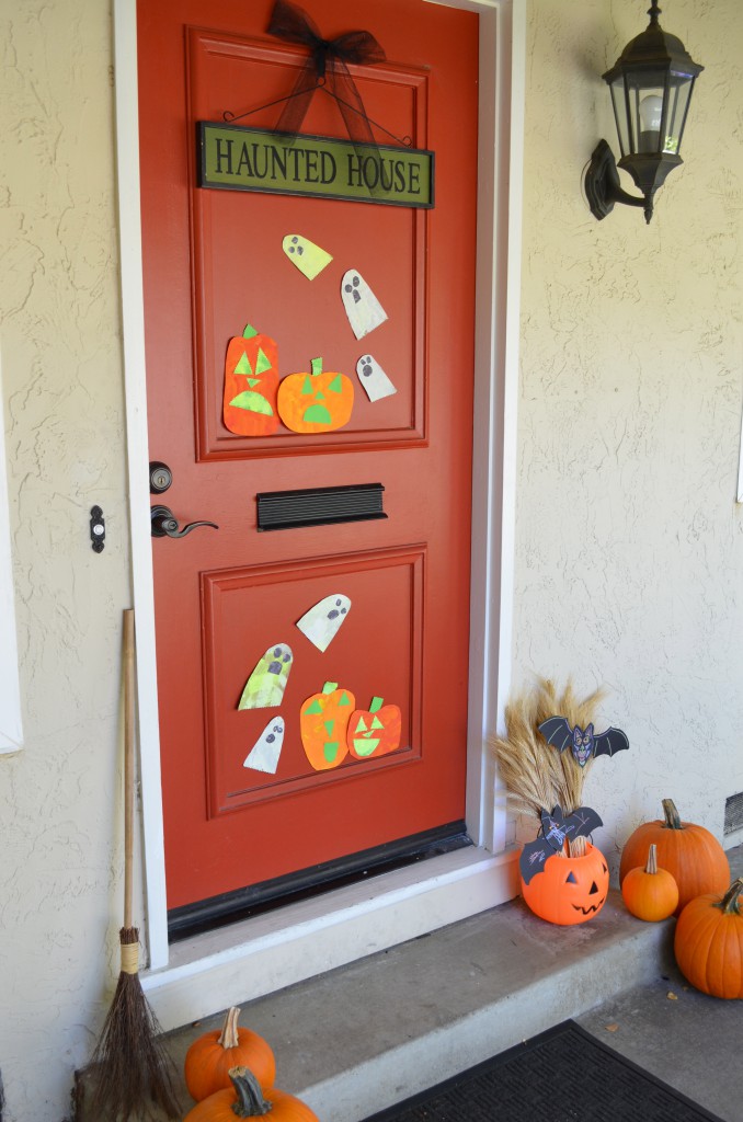 DIY Kid Friendly Halloween Front Door Decorations