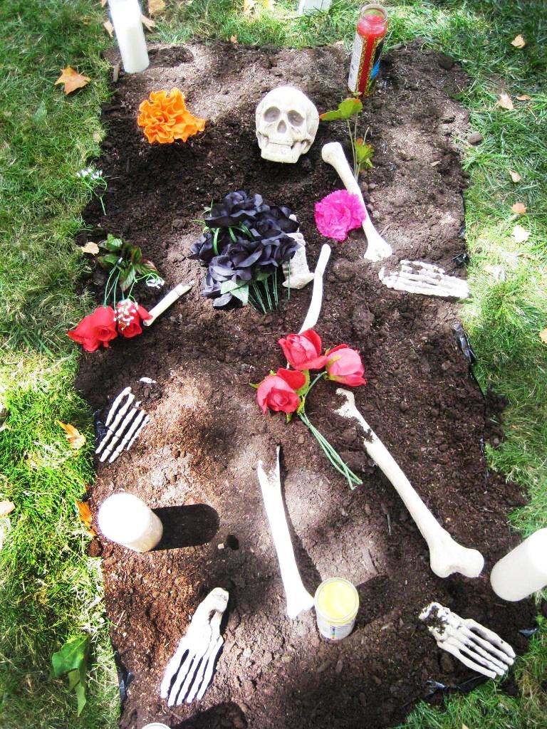 Day of the Dead Skeleton Yard Halloween Decorations
