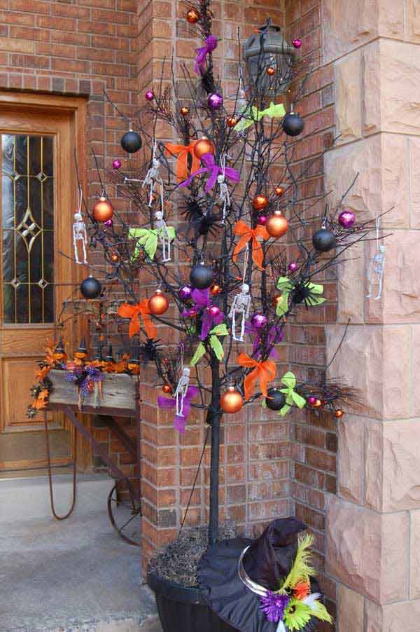 Dead-Tree Outside Halloween Decorations
