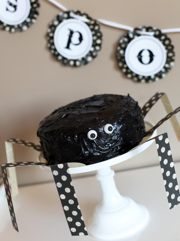 Easy Halloween Decorations to Make Cake