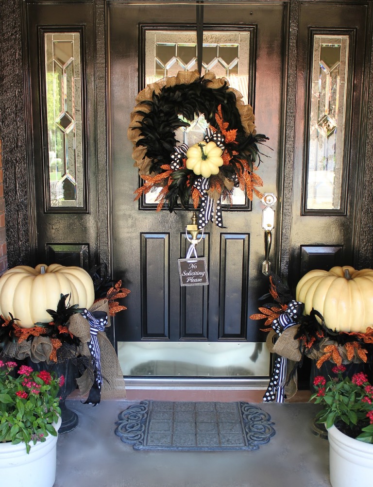 Elegant Halloween front door decorations