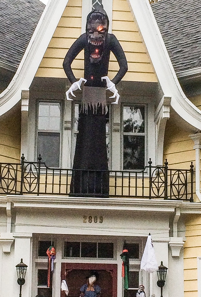 Giant Black Ghoul Halloween Witches Decorations