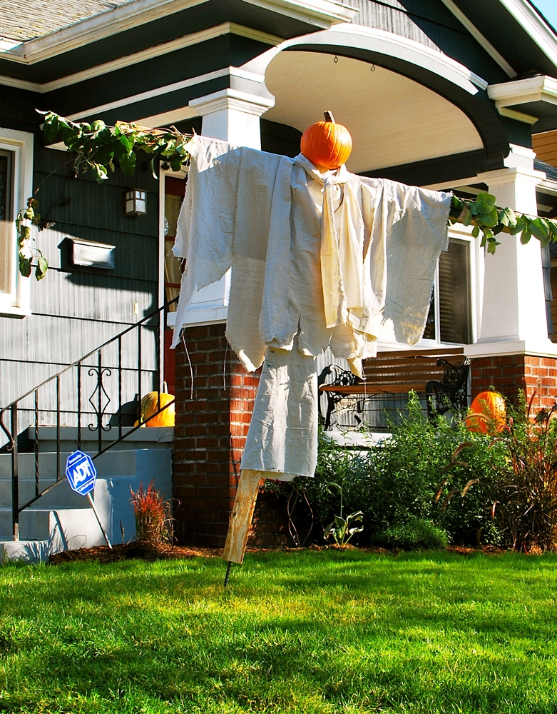 Halloween Decorations for Apartments