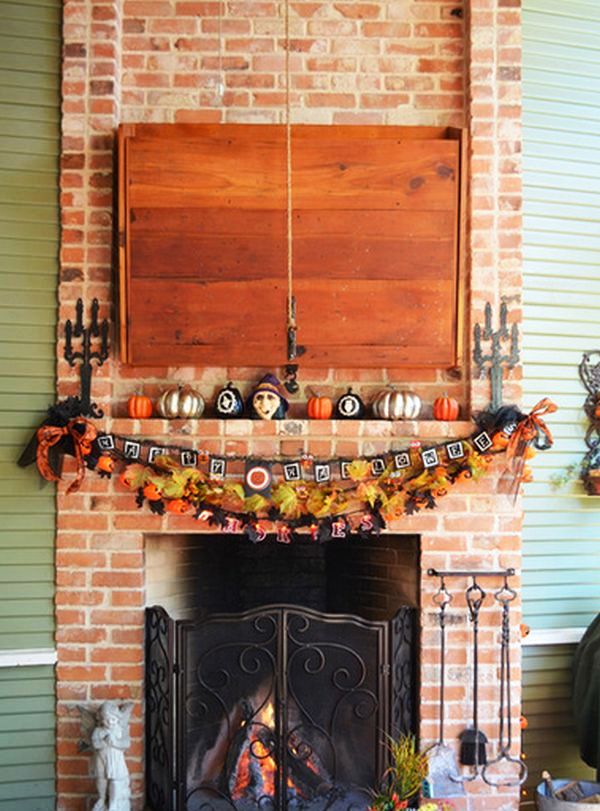 Halloween Fireplace Mantel Ideas for Apartment