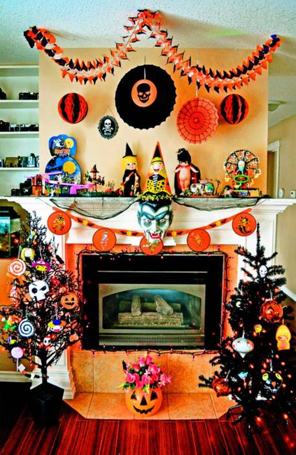 Halloween Mantel Decor With Halloween Toys