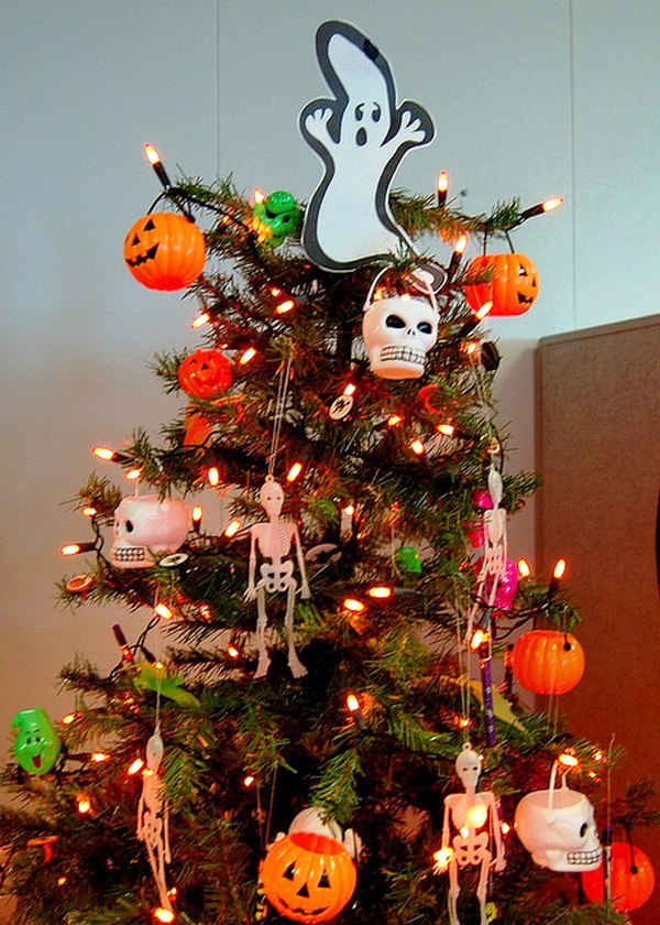 Halloween Tree Decorations Ideas