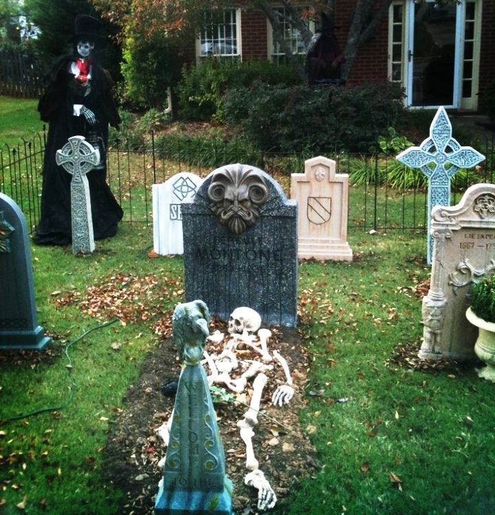 Halloween cemetery yard Decorations