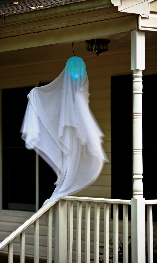 Hanging Ghost Halloween Exterior Decorations