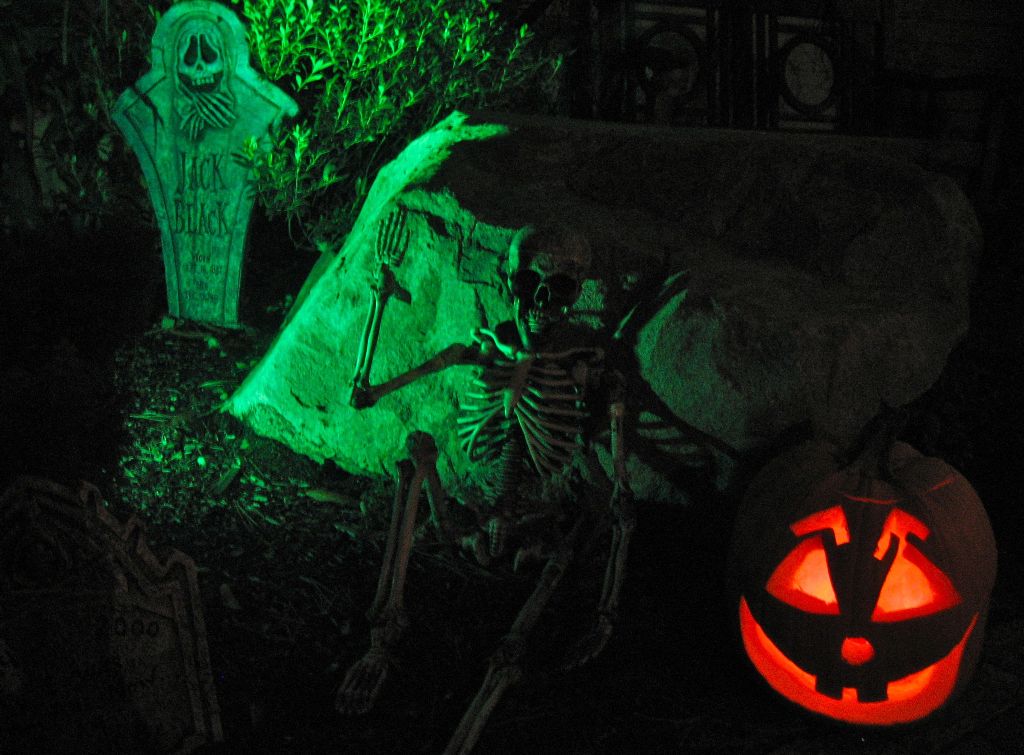 Haunted Homemade Halloween Decorations