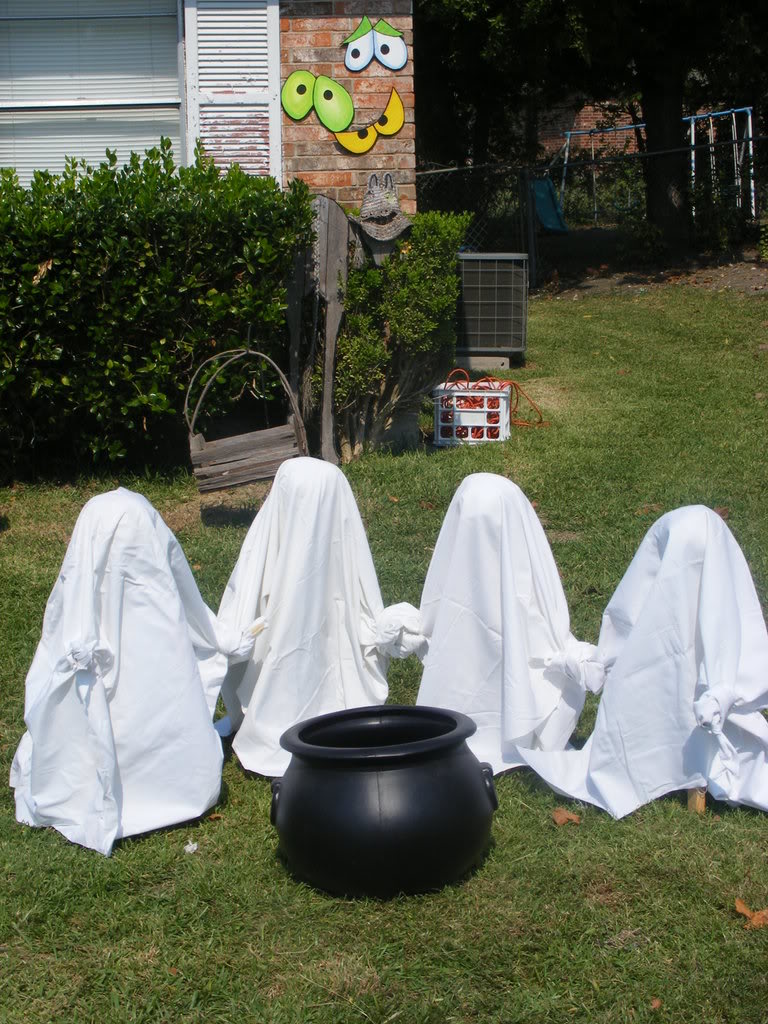 Inexpensive Halloween Ghosts Decorations