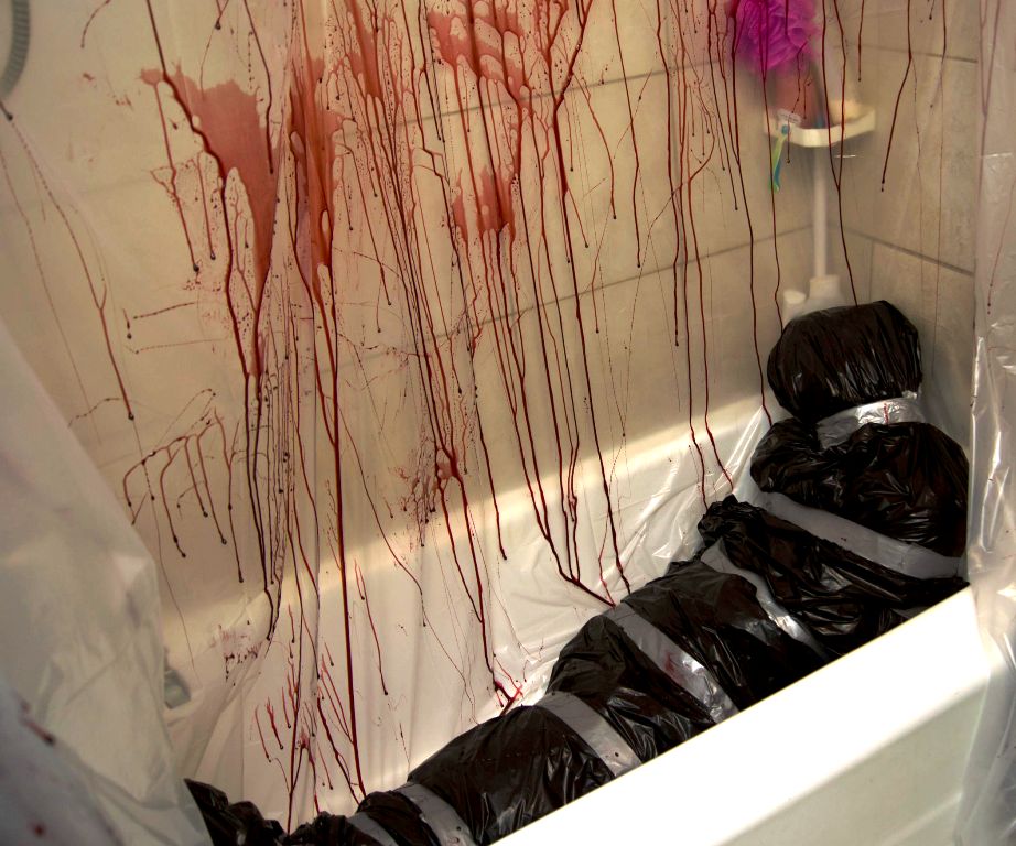 Murder scene Bathroom Halloween Decorations