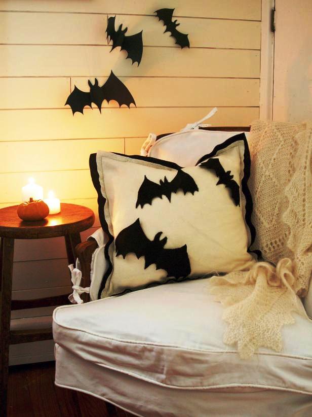 Pillow Bats Halloween Decorations