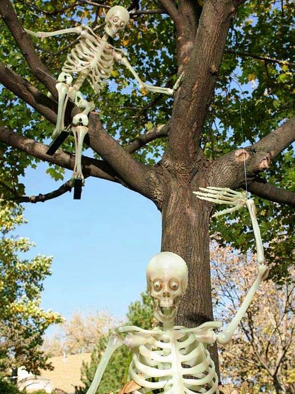 Skeleton Halloween Decoration Tree