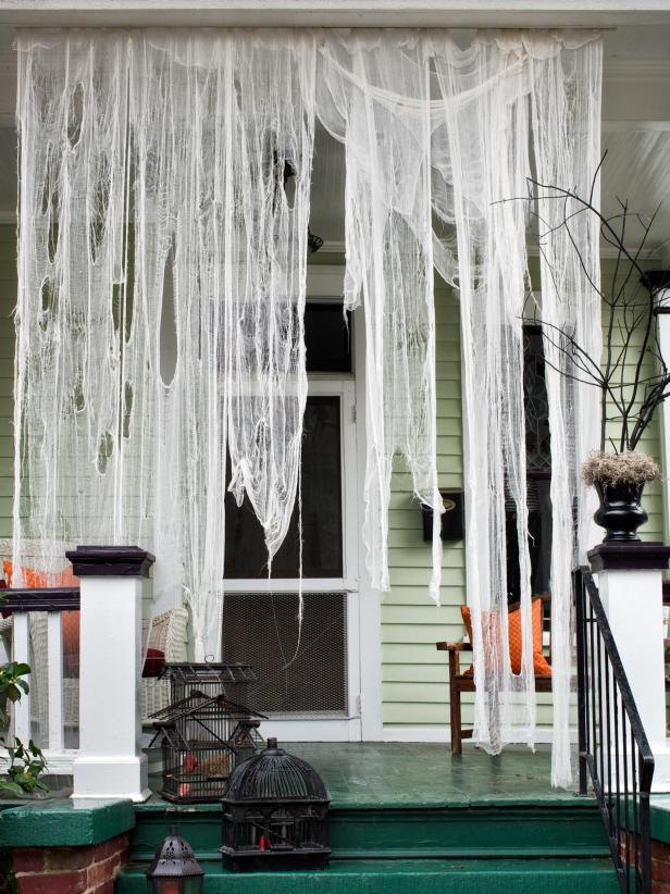 Spooky and Stylish Inexpensive Halloween Decorations